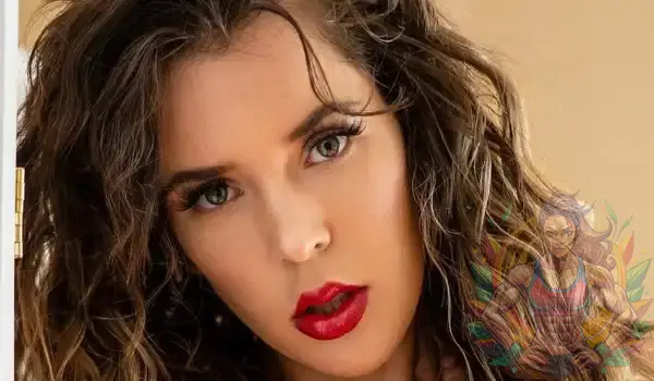 Hillary Lux #InstaSportBio