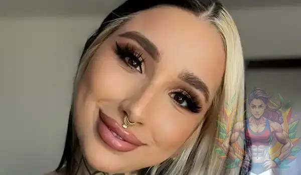 Split Tongue Bri #InstaSportBio