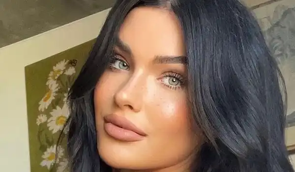 Willow Raye Brown #InstaSportBio