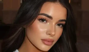 Bella Fernandez #InstaSportBio