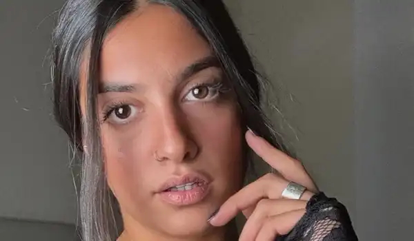 Aria Khan #InstaSportBio