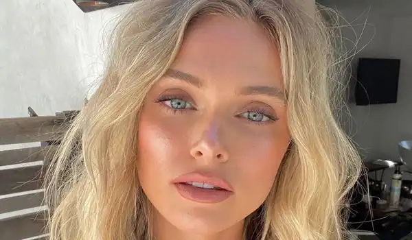 Ellie Ottaway Josi #InstaSportBio